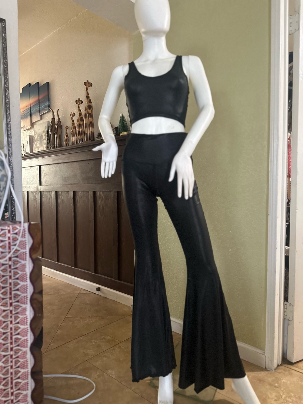 Women's Black Flared High-Waist 4 ways Stretch Pants 31 inseam